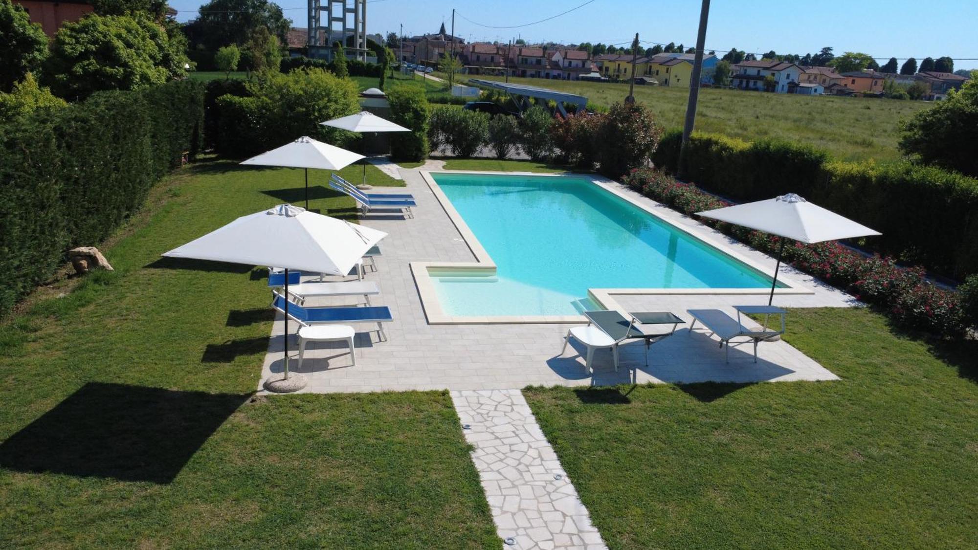 Adria Bnb Luaran gambar